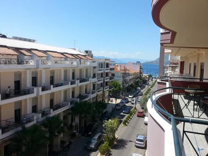 Апарт готель Ιωλκοσ Лутра-Едіпсу Екстер'єр фото